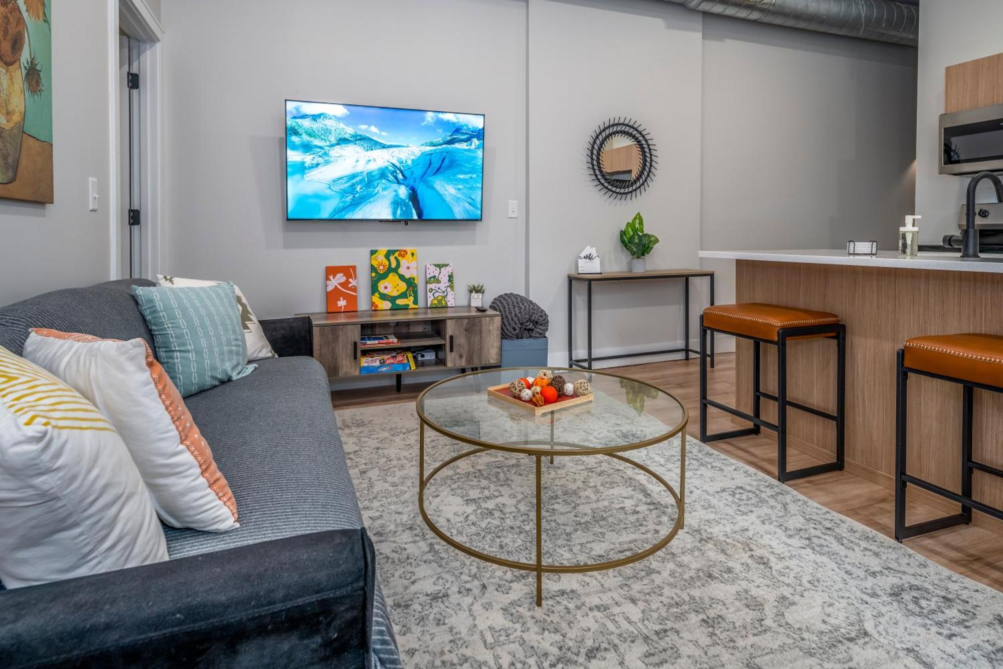 Prime Otr, 3 Lux Queen Beds, Two 55In Tvs, Steps To Tql, Findlay Market, Light Rail, Fast Wifi Цинциннати Экстерьер фото