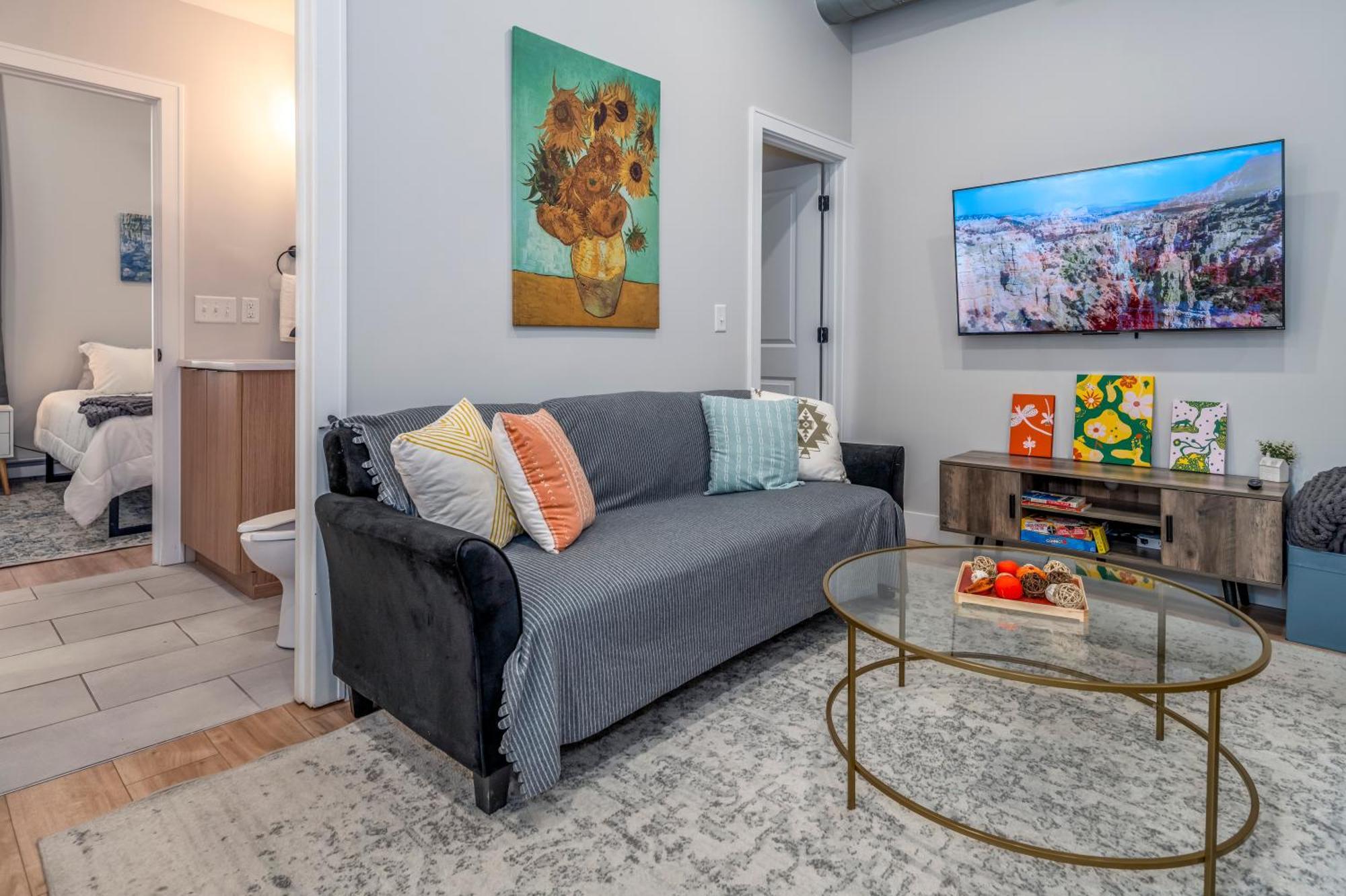 Prime Otr, 3 Lux Queen Beds, Two 55In Tvs, Steps To Tql, Findlay Market, Light Rail, Fast Wifi Цинциннати Экстерьер фото