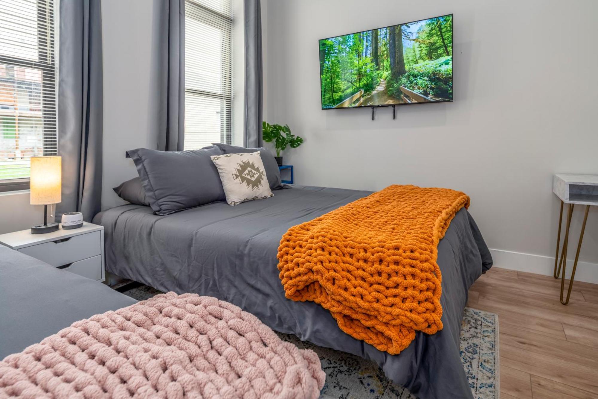 Prime Otr, 3 Lux Queen Beds, Two 55In Tvs, Steps To Tql, Findlay Market, Light Rail, Fast Wifi Цинциннати Экстерьер фото
